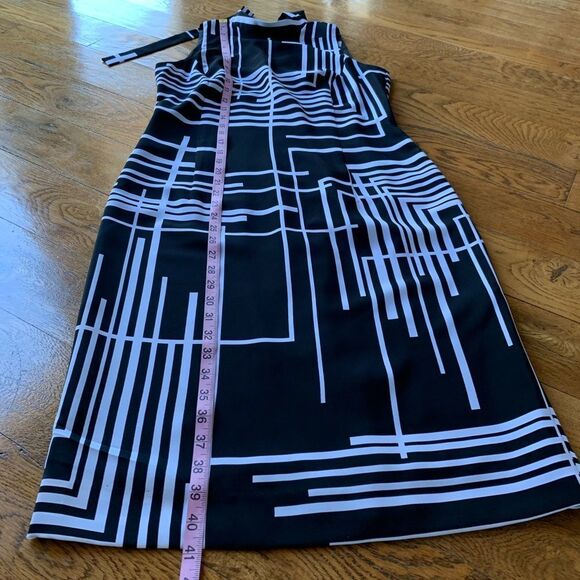 SHARON Young Black and White Midi Dress - Picture 6 of 10